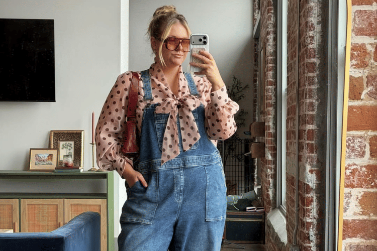 7 Item Fashion Style Retro 90s yang Wajib Kamu Punya!