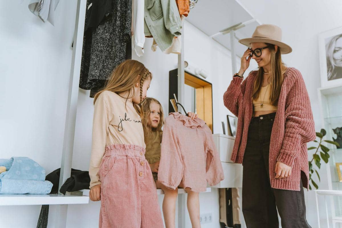 Perbedaan Dusty Pink dan Mauve, Mirip Tapi Tak Sama
