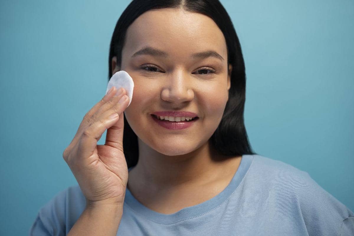 apakah micellar water merusak skin barrier