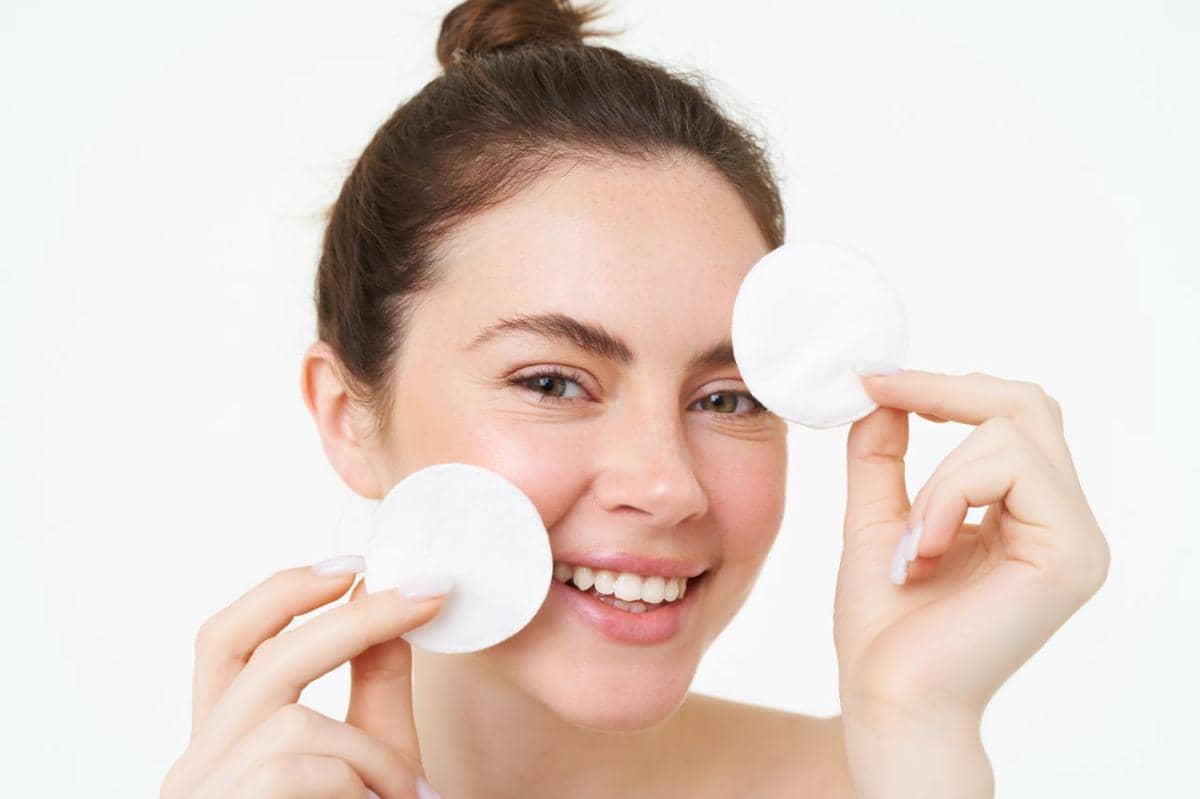 apakah micellar water merusak skin barrier