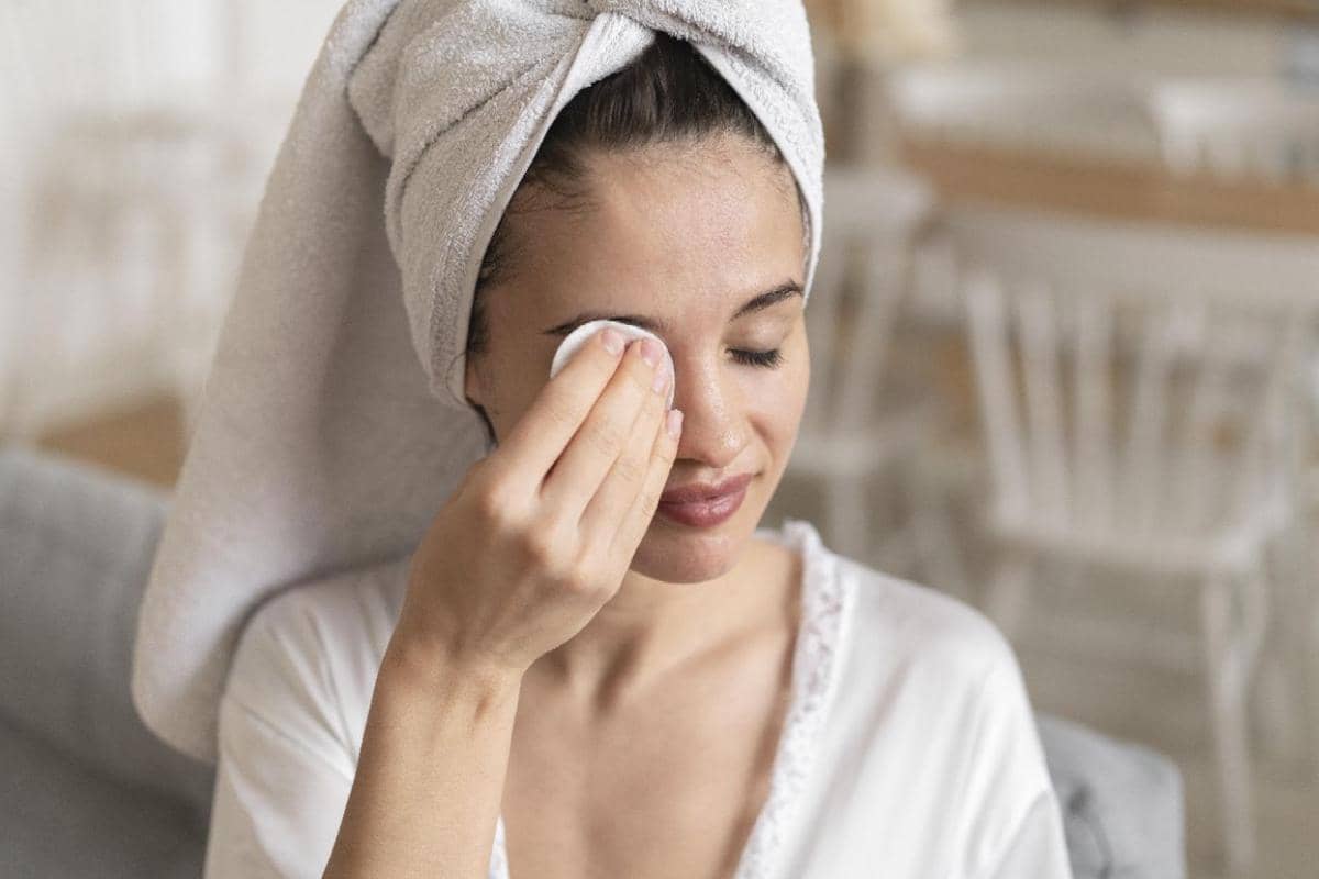 apakah micellar water merusak skin barrier