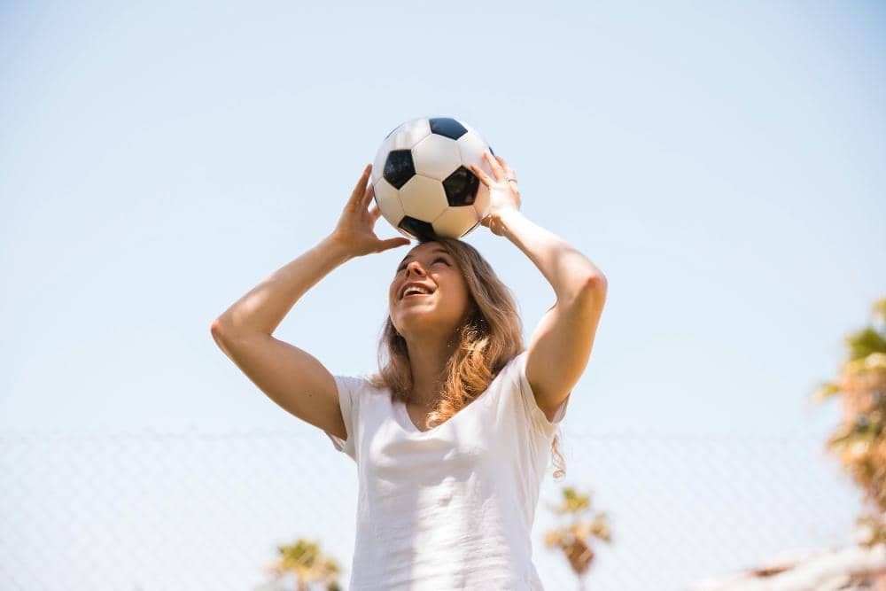 Pacar Lebih Pilih Nonton Bola daripada Pasangan