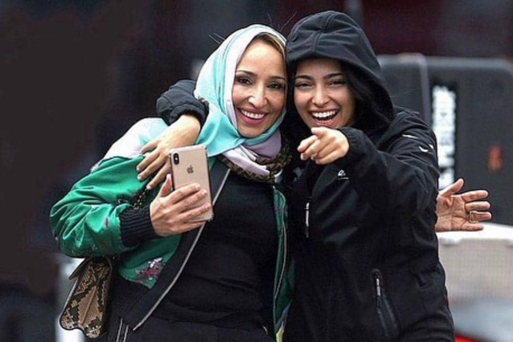 Amna Al Qubaisi dan ibunya