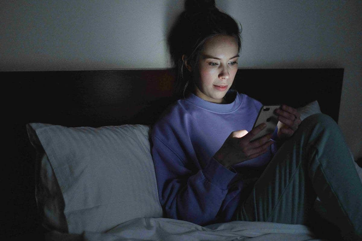 5 Perubahan pada Kulit dan Rambut yang Bisa Terasa saat Kurang Tidur