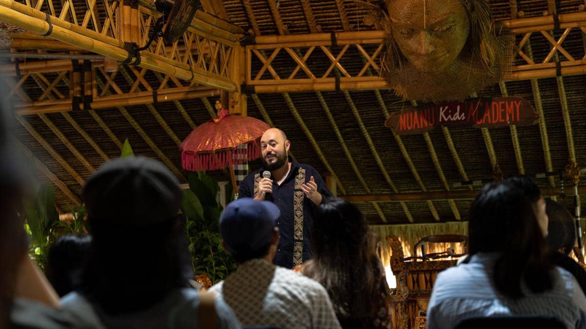 Opening Speech Session by Lev Kroll, CEO of Nuanu Creative City.jpg