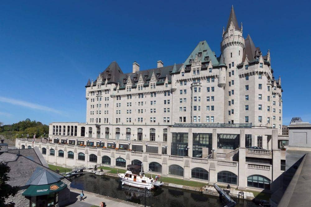 Canada Hotel.jpg