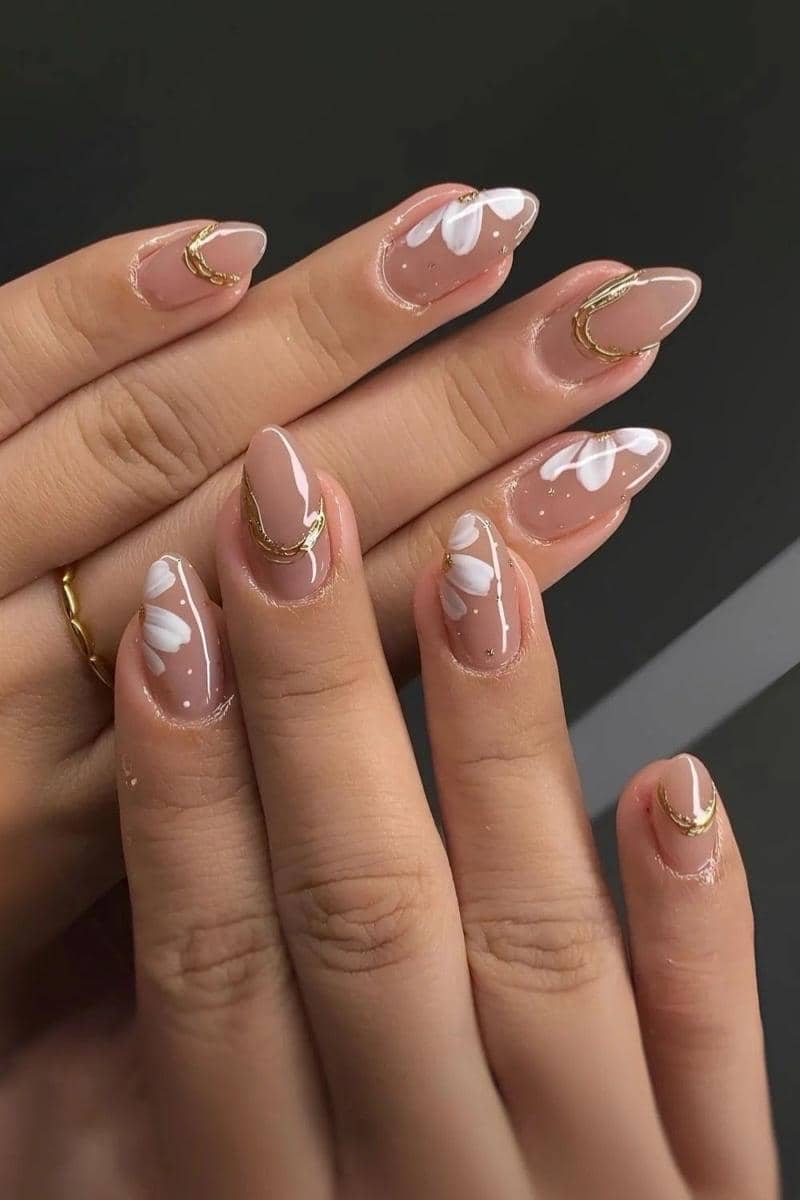inspirasi nail art nuansa nude