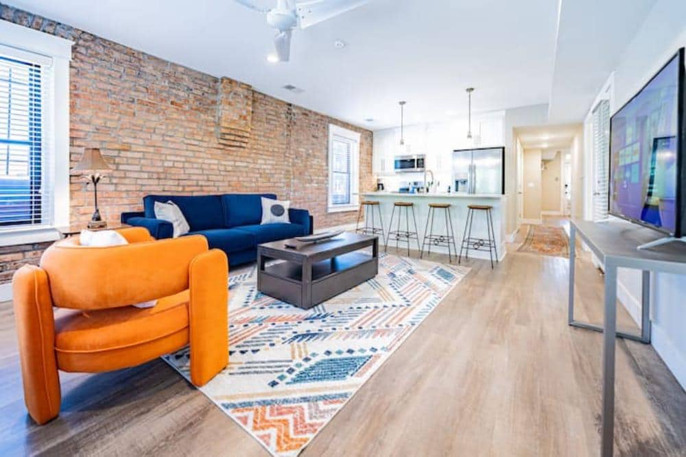 airbnb.com