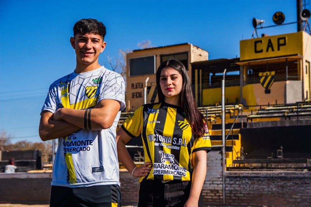 apakah beda klub bola bisa bikin hubungan renggang