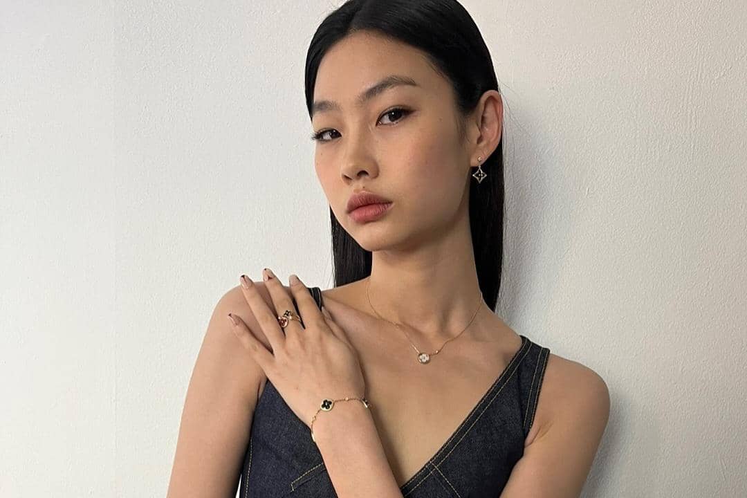Gaya Rambut Jung Ho Yeon yang Minimalis