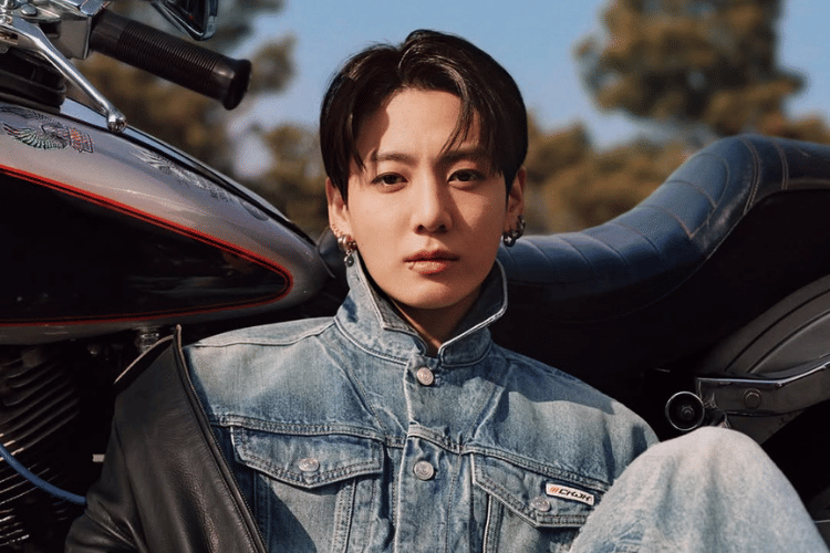 Debut Kolaborasi Jung Kook “CKJK” Bareng Calvin Klein Resmi Dirilis