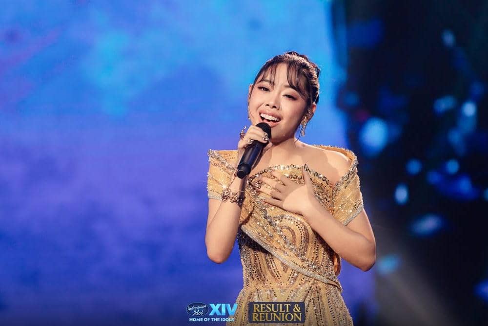 We present to you… @celynagrace the winner of Indonesian Idol XIV🎉🎉Inilah persembahan lagu Su.jpg