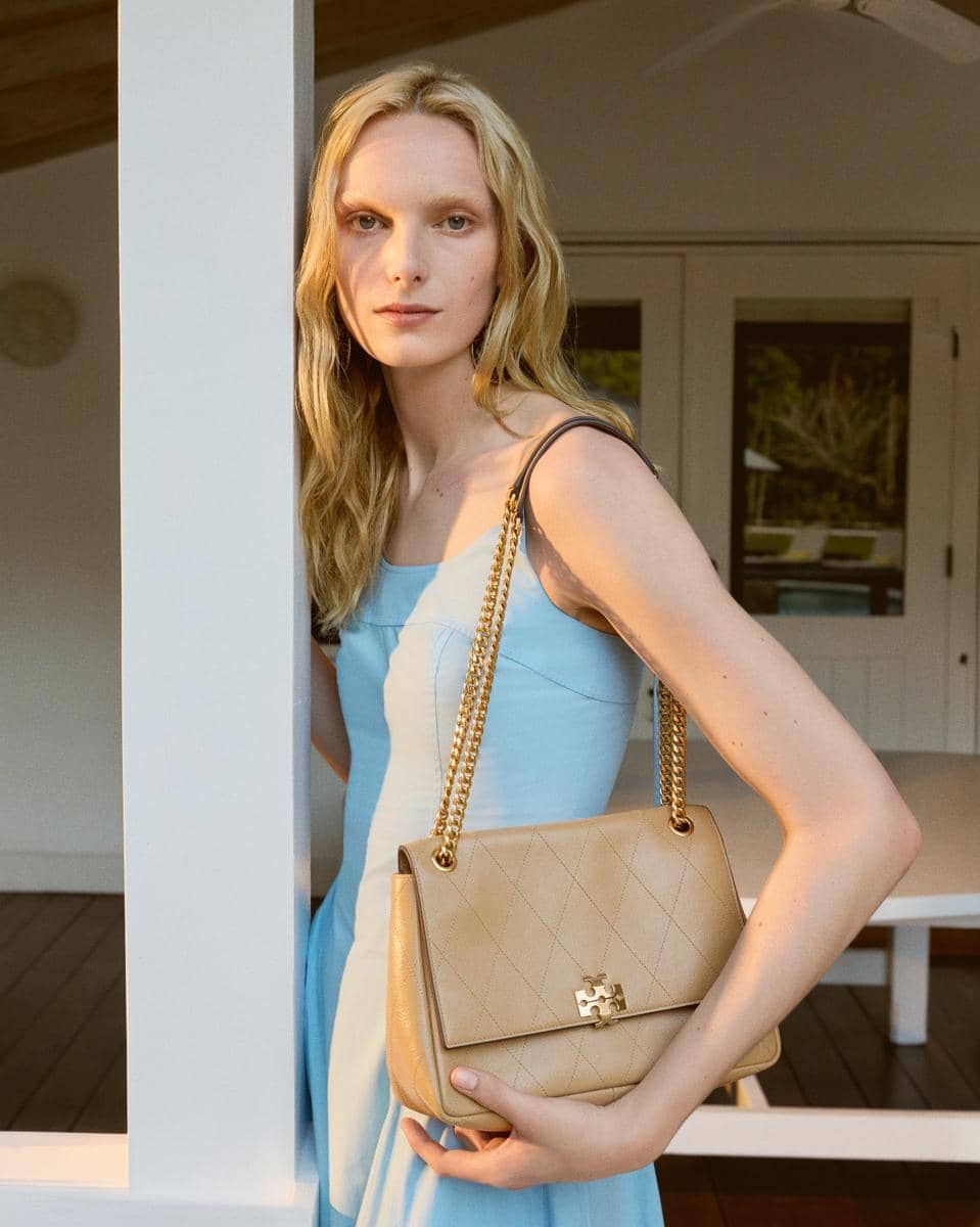 TB_SPF26_CAMPAIGN_CHARLIE_QUILTED_SHOULDER_SHOT_3_1628.jpg