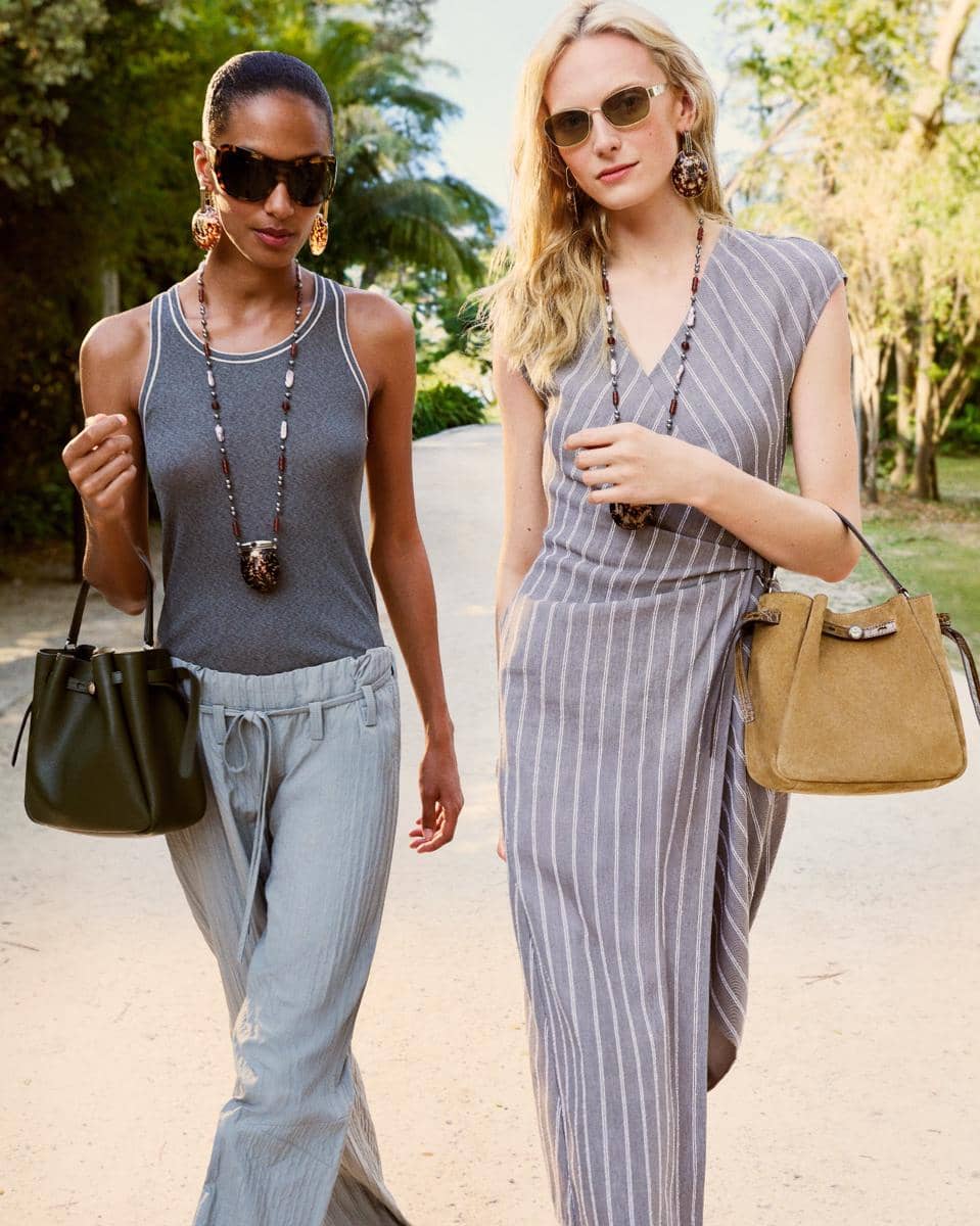 TB_SPF26_CAMPAIGN_ROMY_BUCKET_BAG_SHOT_6_1352.jpg
