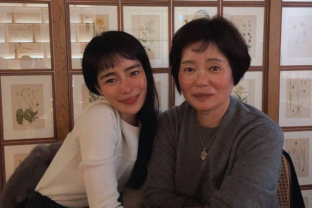 Lim Ji Yeon dan ibunya