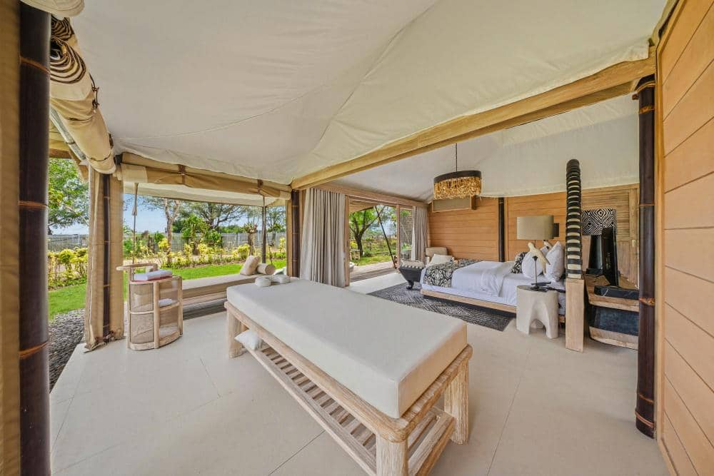 Spa Room Suite 1.jpg