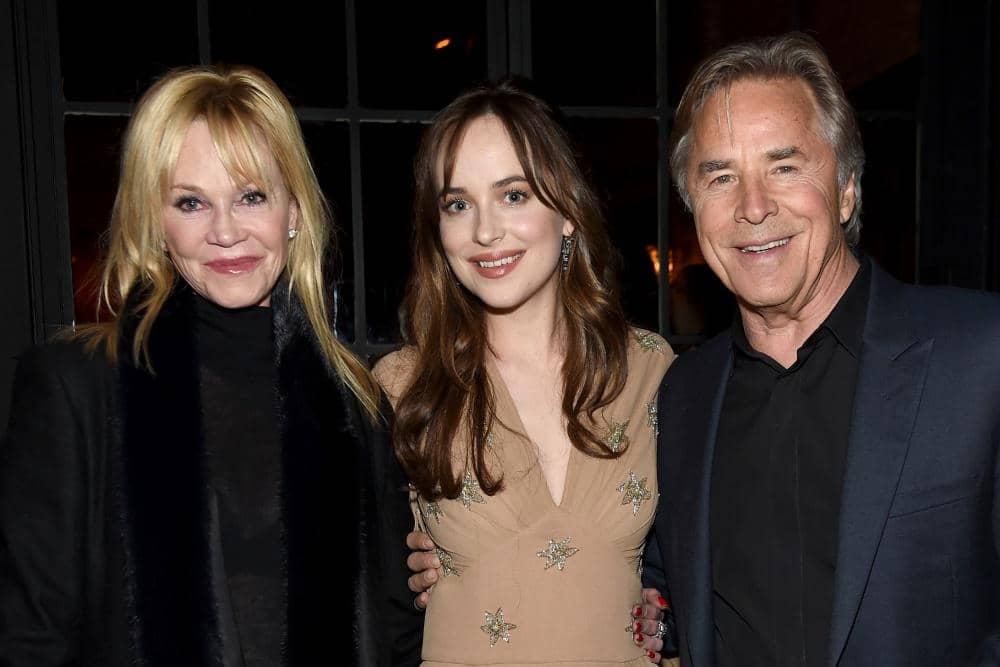 Melanie Griffith, Dakota Johnson, dan Don Johnson