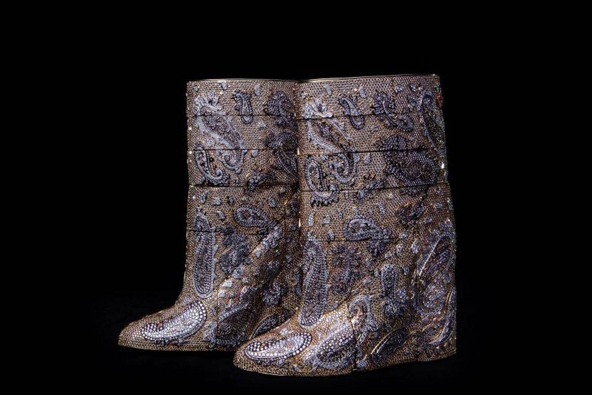 sepatu perempuan termahal di dunia