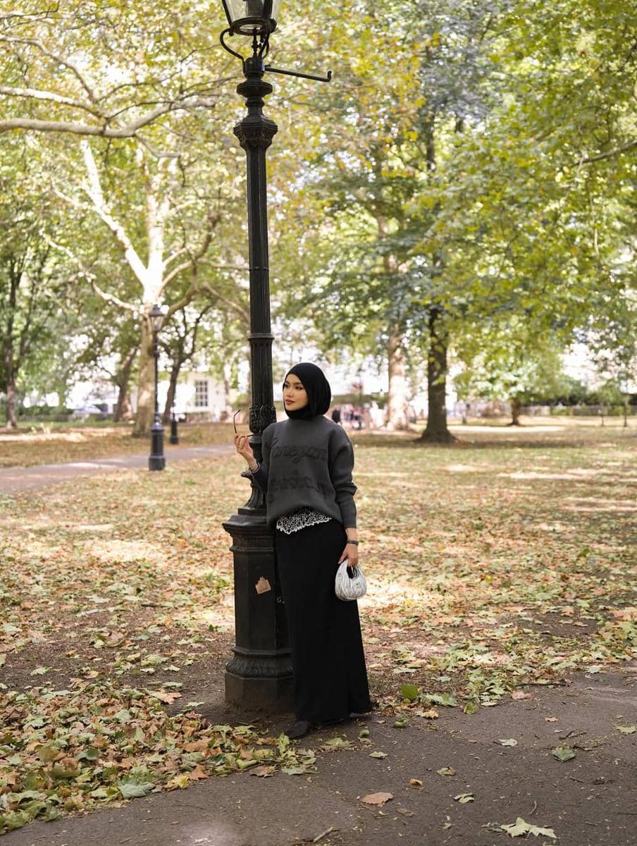 gaya hijab clean luxury