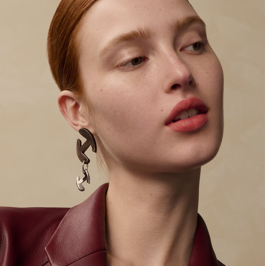 Chaine D_H Earrings.png