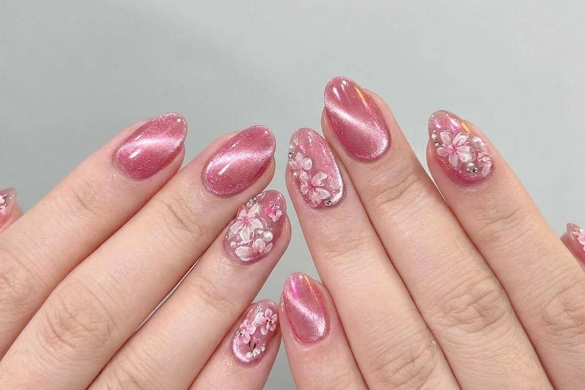 inspirasi nail art cat eye pink