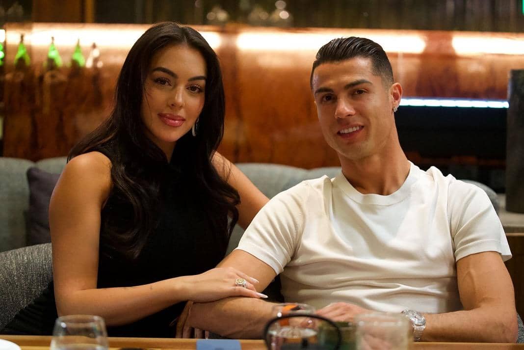 Ilustrasi Ronaldo dan Georgina Rodríguez (instagram.com/georginagio)