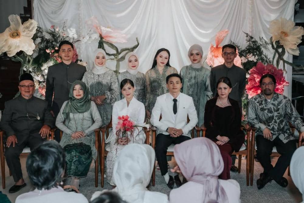 Adhisty Zara dan Tsaqib menikah