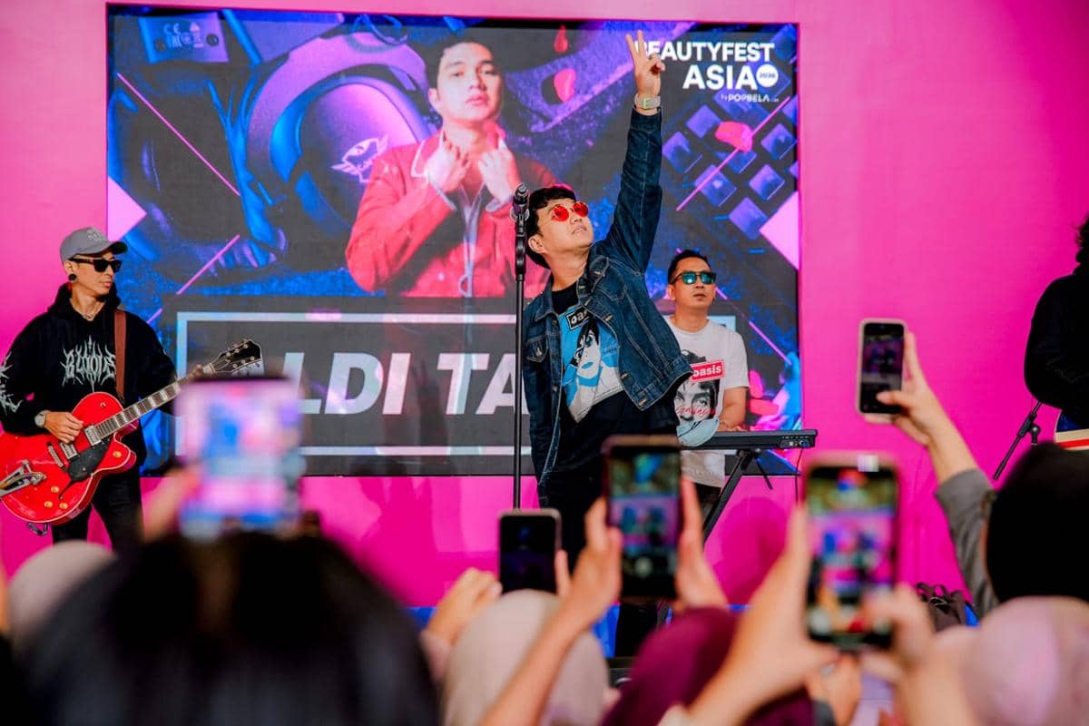 Aldi Taher Tutup BFA Jakarta 2026, Nyanyikan Lagu Baru "Warung Madura"