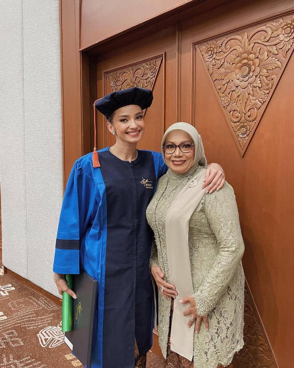 ide foto wisuda keluarga