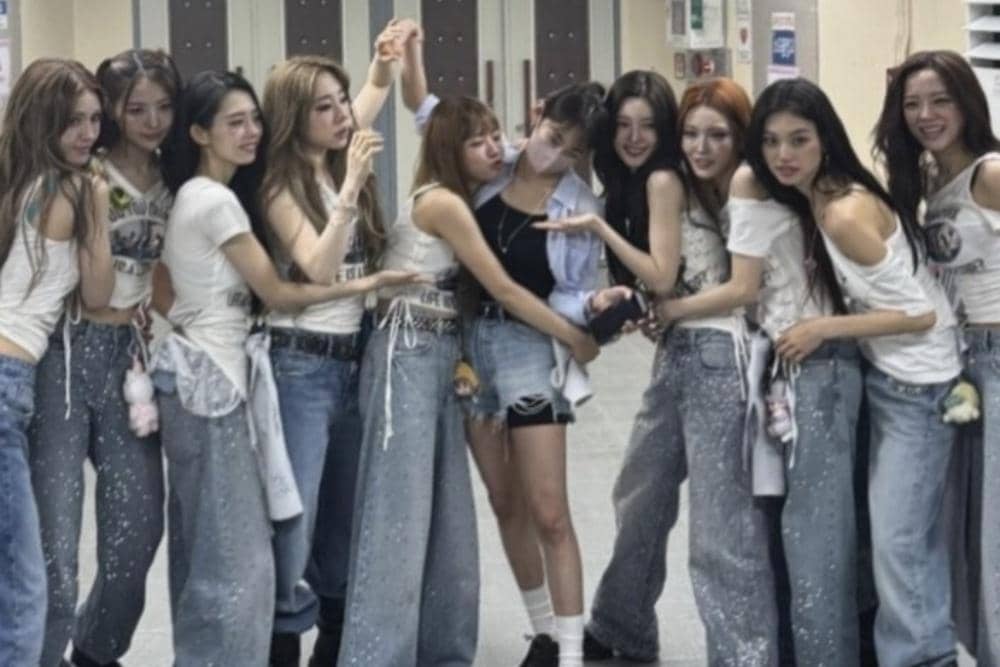 I.O.I.jpg