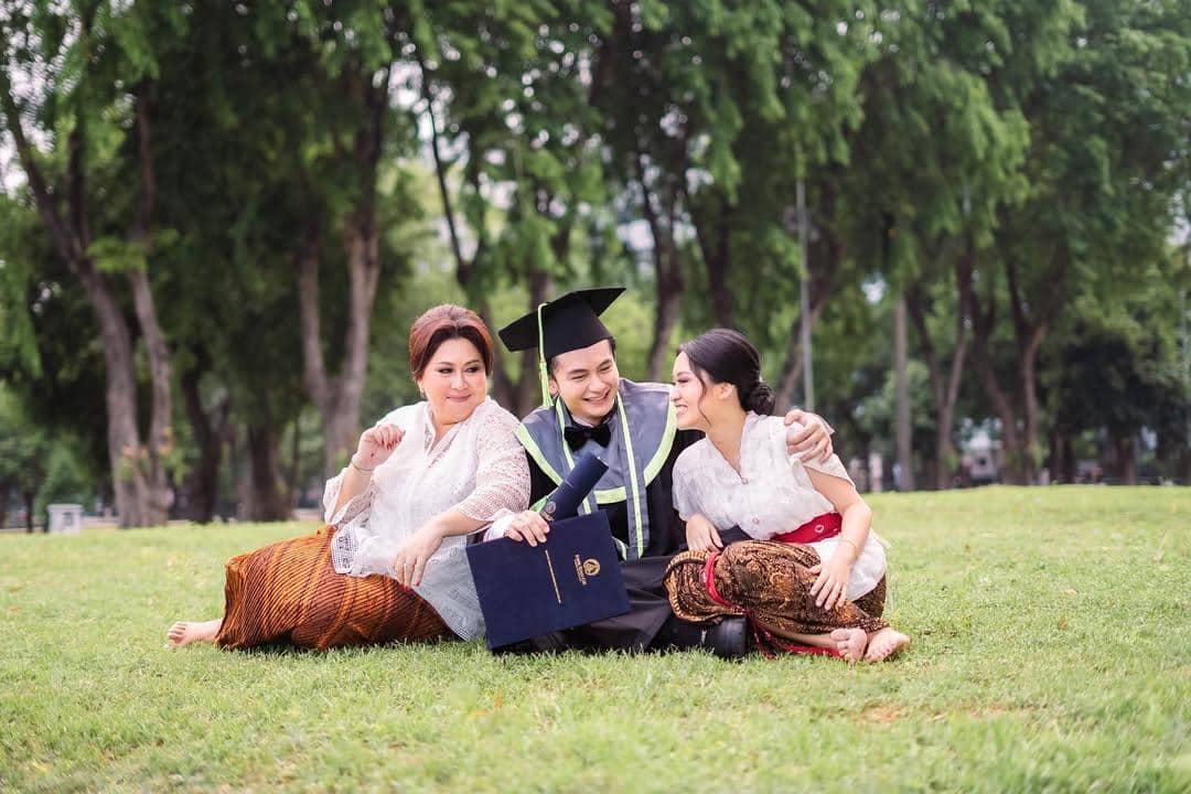 ide foto wisuda keluarga