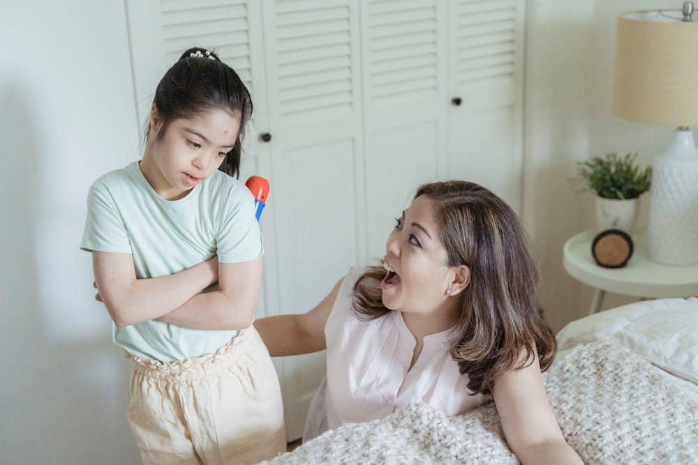 pengalaman masa kecil yang membuat nggak bahagia saat dewasa