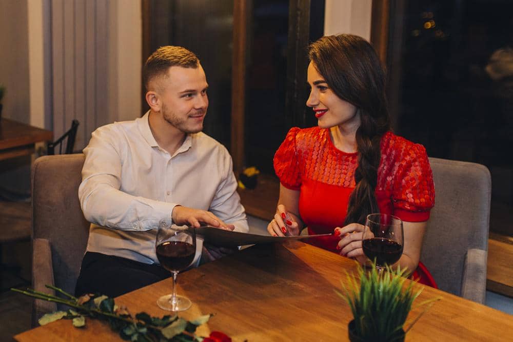 5 Perbedaan Situationship dan Slow Dating, Mana Lebih Baik?