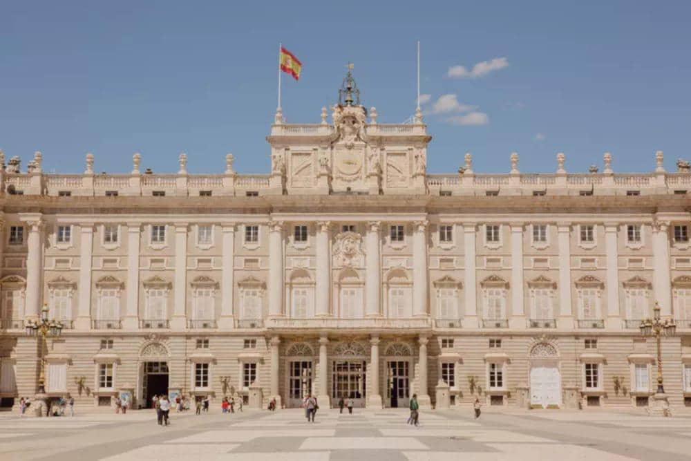5 Tempat Wisata di Sekitar Kota Madrid yang Paling Populer