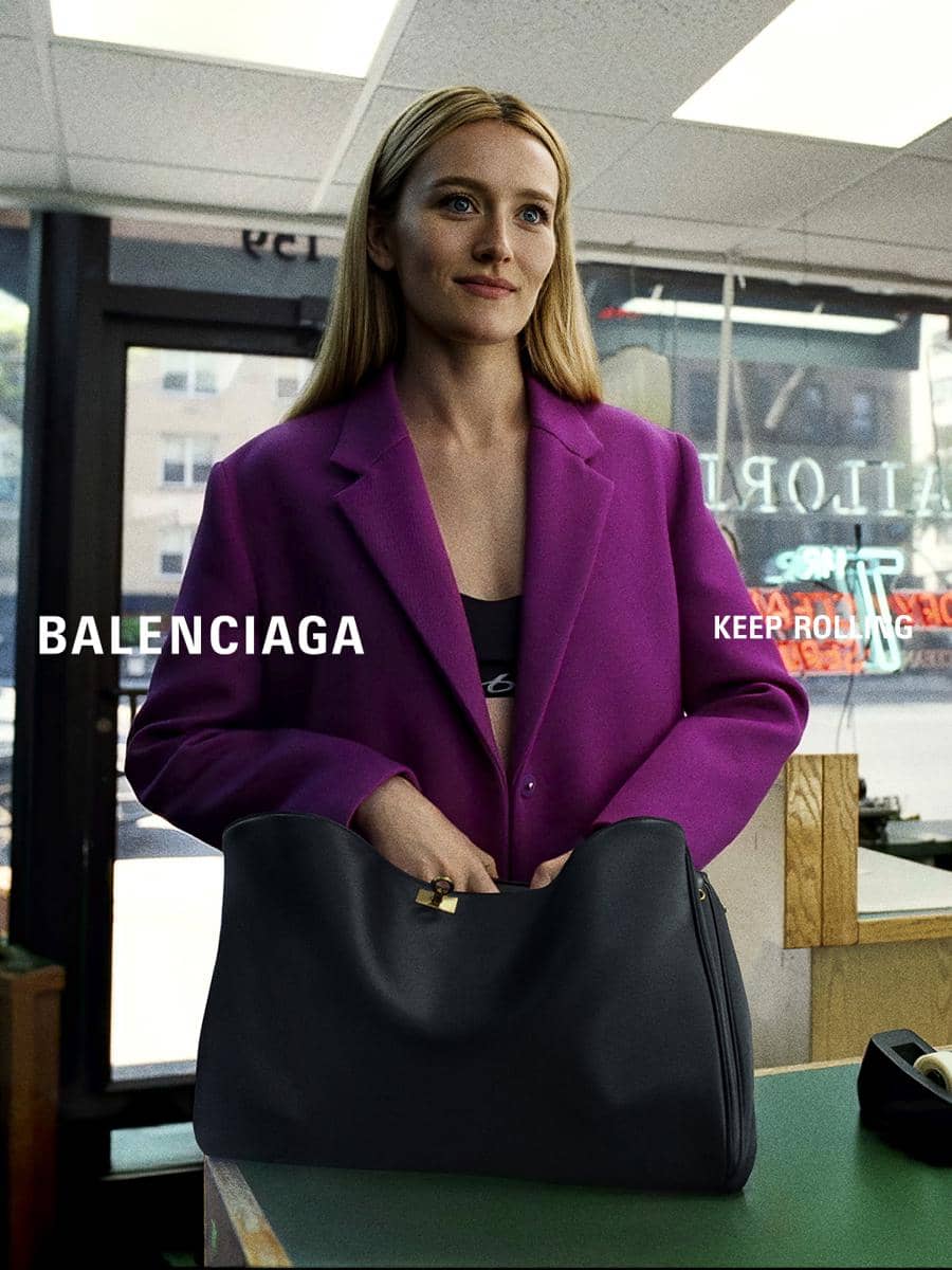 BALENCIAGA FALL 26 CAMPAIGN STILLS LOGO IMAGE 6.jpg