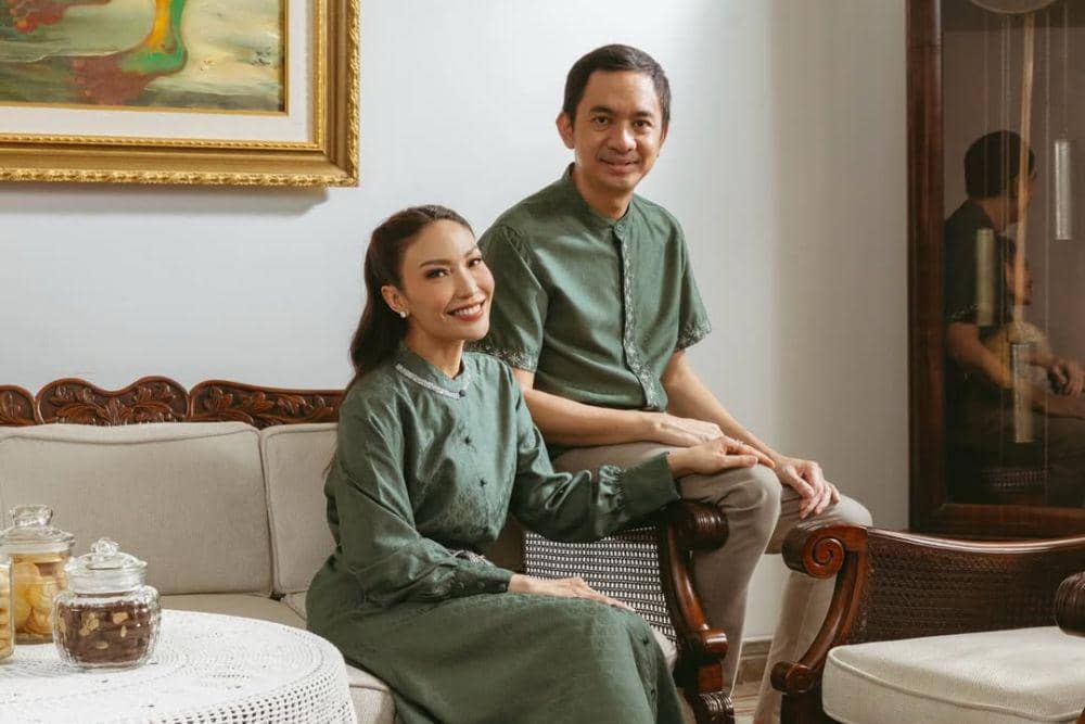 Ayu Dewi dan Regi Datau