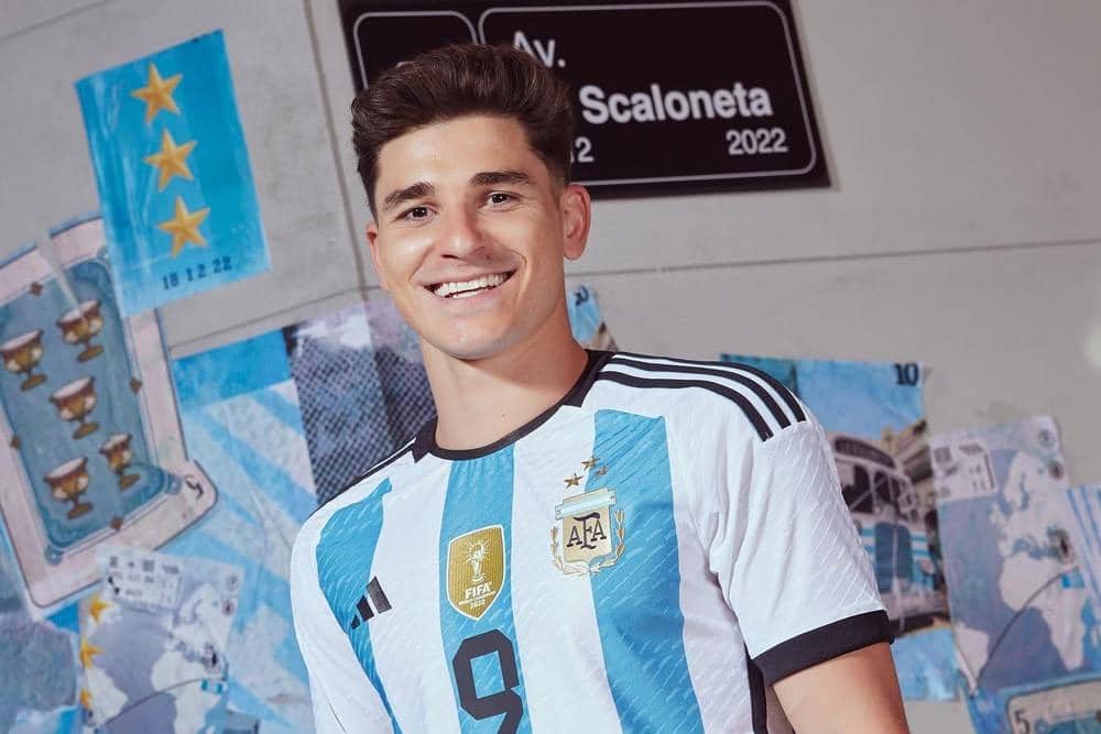 9 Fakta Keluarga Julian Alvarez, Tumbuh di Desa Hingga Jadi Juara Dunia
