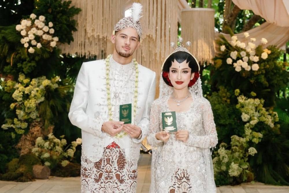 Pernikahan Jennifer Coppen dan Justin Hubner