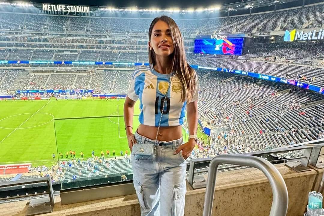 7 Inspirasi Outfit Sporty a la WAGs Pemain Piala Dunia 2026