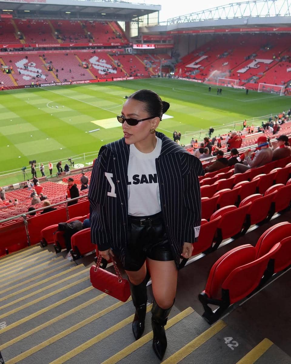 inspirasi outfit stadion a la WAGs