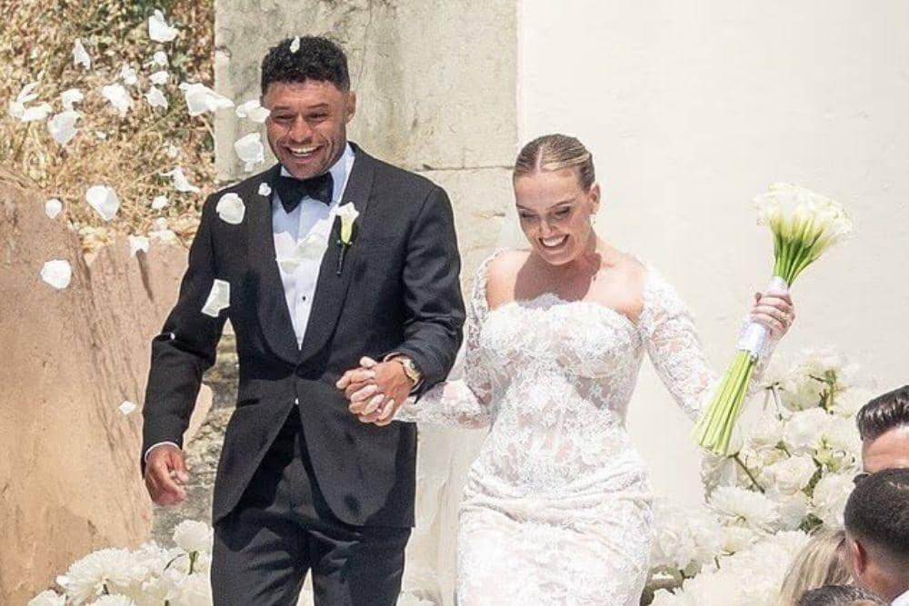 Sah, Ini 5 Fakta Pernikahan Perrie Edwards dan Alex Oxlade