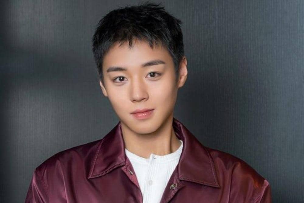 Park Ji Hoon.jpg