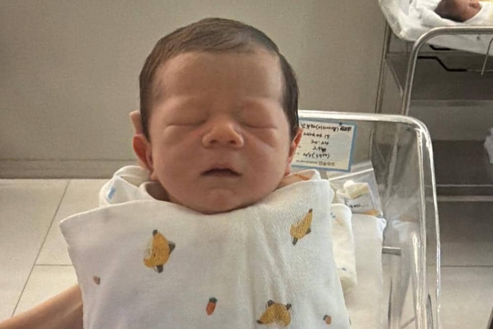Nam Bo Ra Melahirkan Anak Pertama