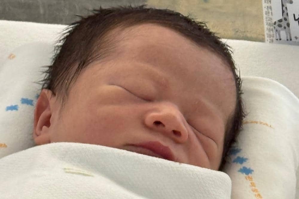 Nam Bo Ra Melahirkan Anak Pertama