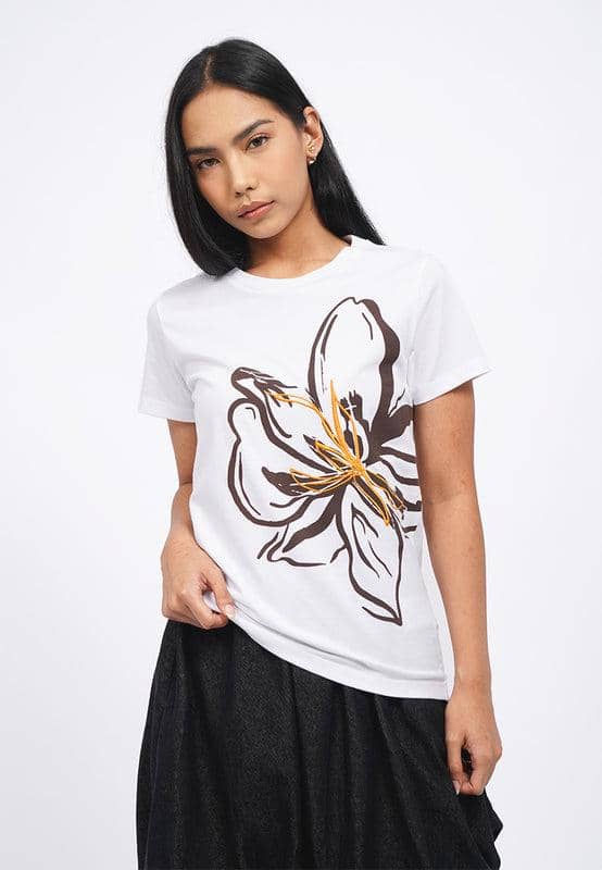 brand kaus lokal perempuan