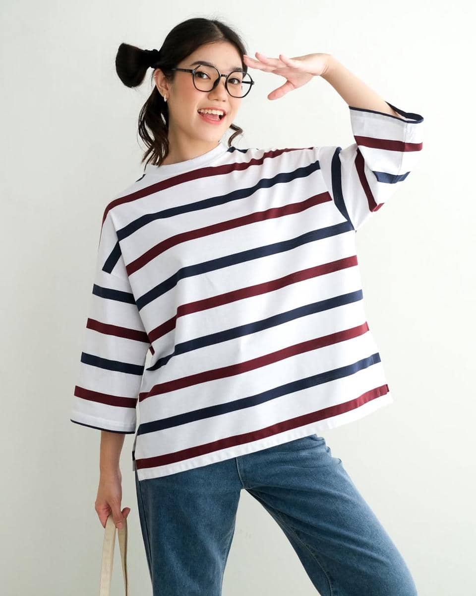 brand kaus lokal perempuan