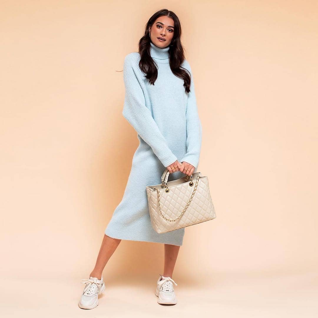 warna feminin yang elegan