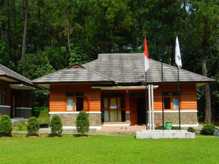 tempat trekking di Sentul