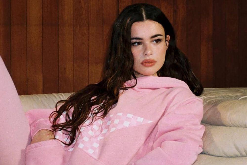 Deretan Gaya Rambut Barbie Ferreira yang Fresh dan Chic
