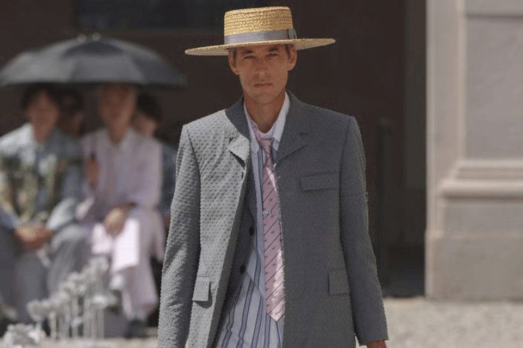 Thom Browne Bawa Gaya Preppy Amerika Debut di Milan untuk SS27